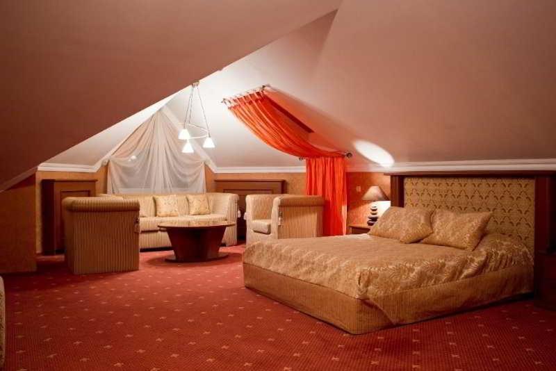 Diplomat Club Hotel Chisinau Room photo
