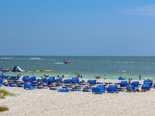 Coral Reef Resort, A Vri Resort St. Pete Beach Room photo