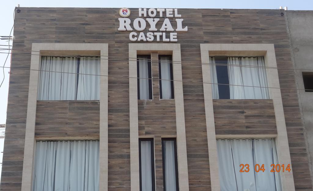 Royal Castle Hotel Chandigarh Exterior photo