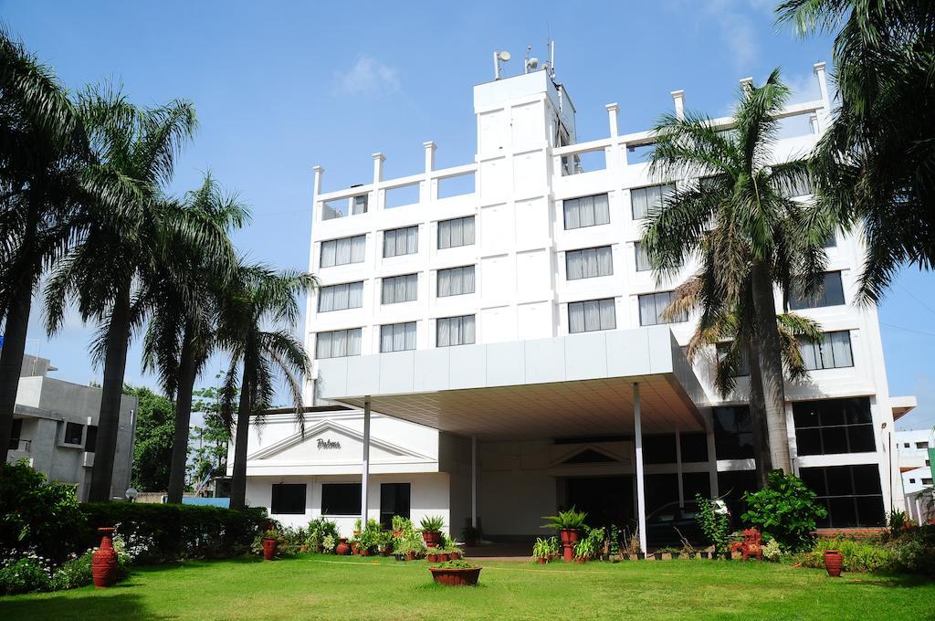 Quality Inn Regency, Nashik Exterior photo