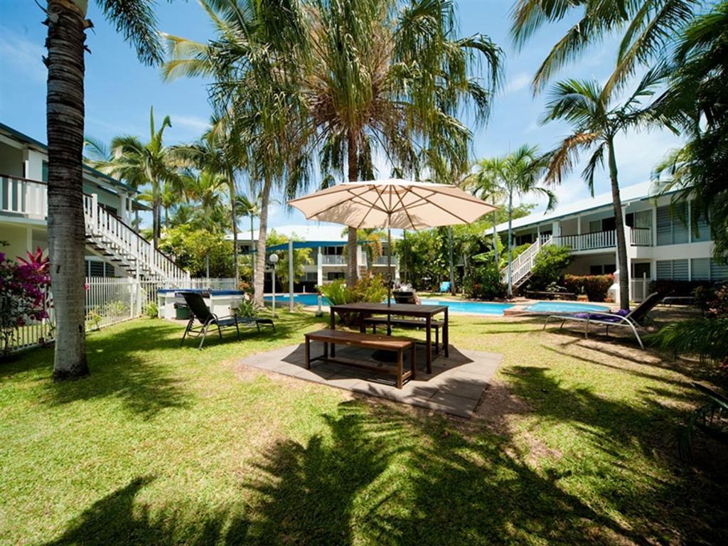 Mango House Resort Airlie Beach Exterior photo