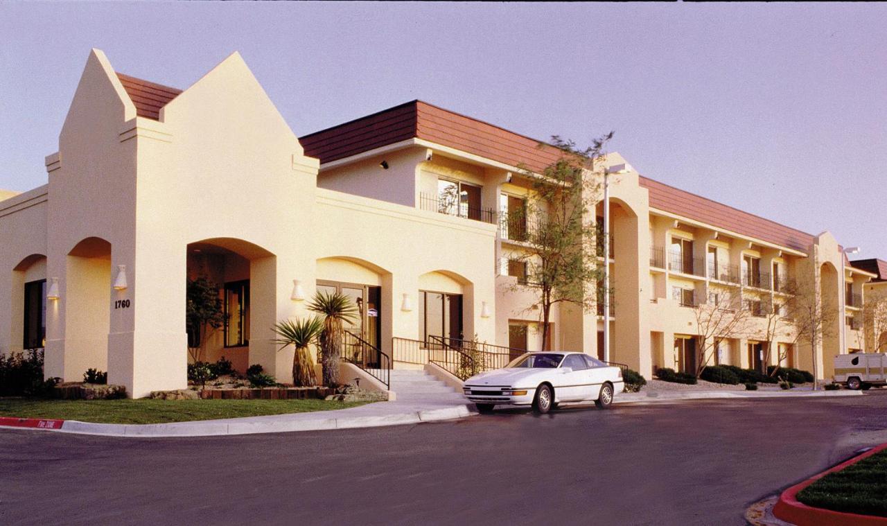 The Querque Hotel Albuquerque Exterior photo