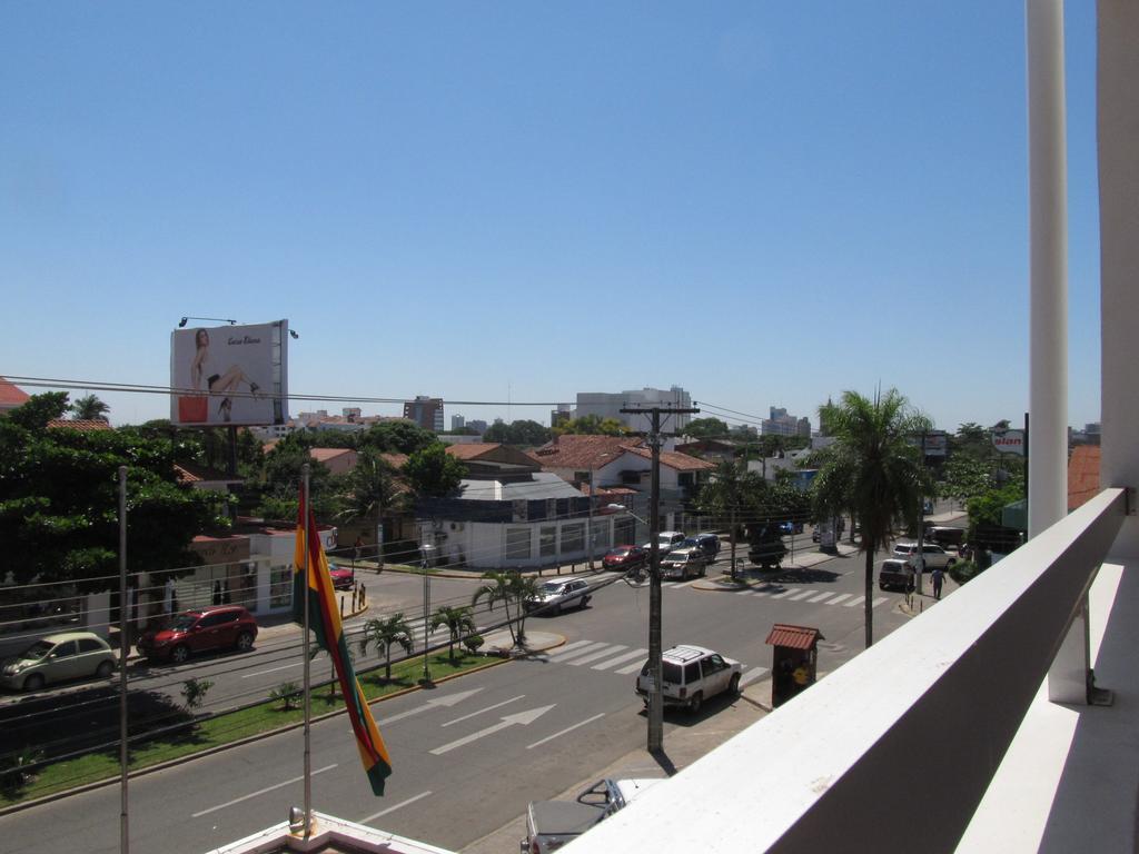 Hotel Caparuch Santa Cruz de La Sierra Exterior photo