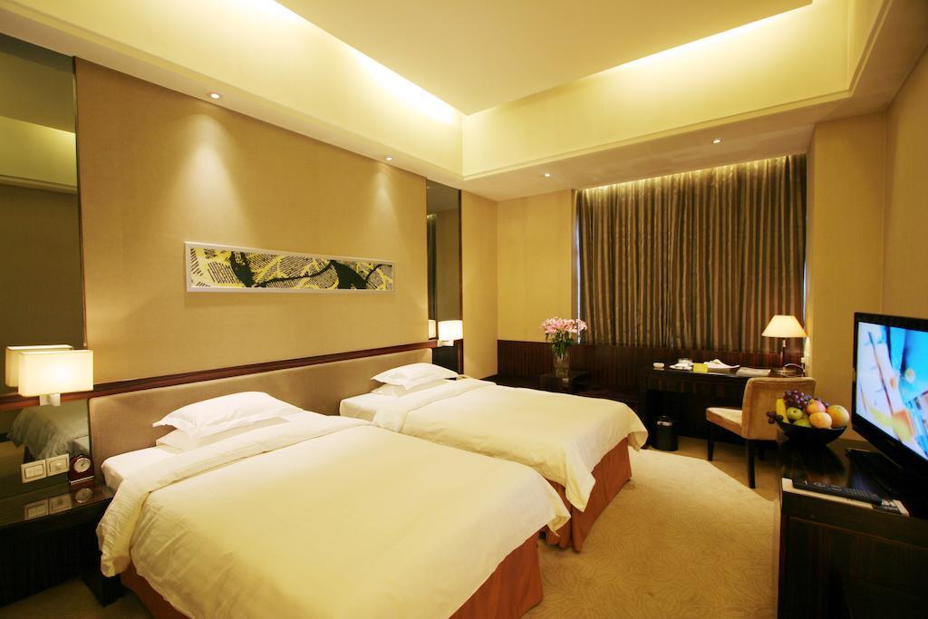 Luxemon Xinjiang Yindu Hotel Urumqi Room photo