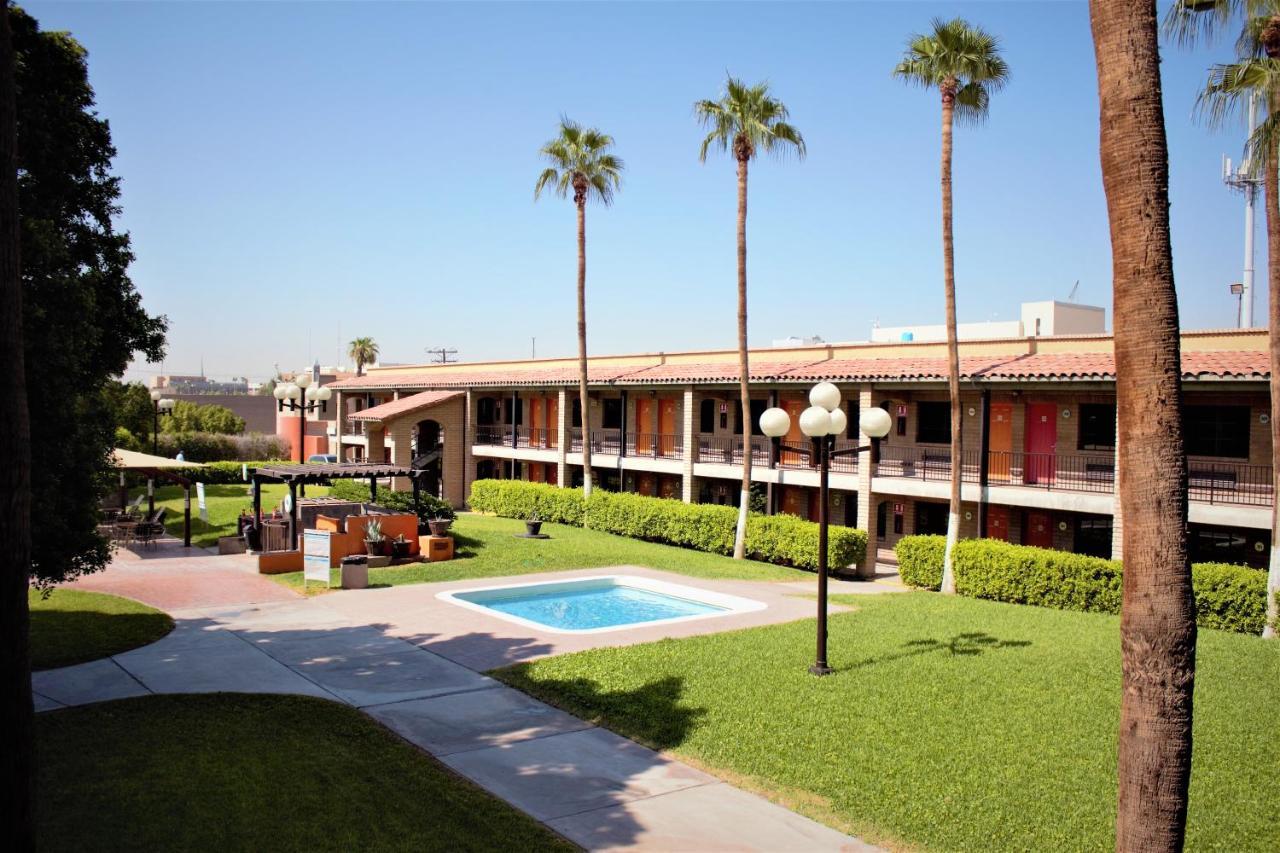 Hotel Colonial Mexicali Exterior photo