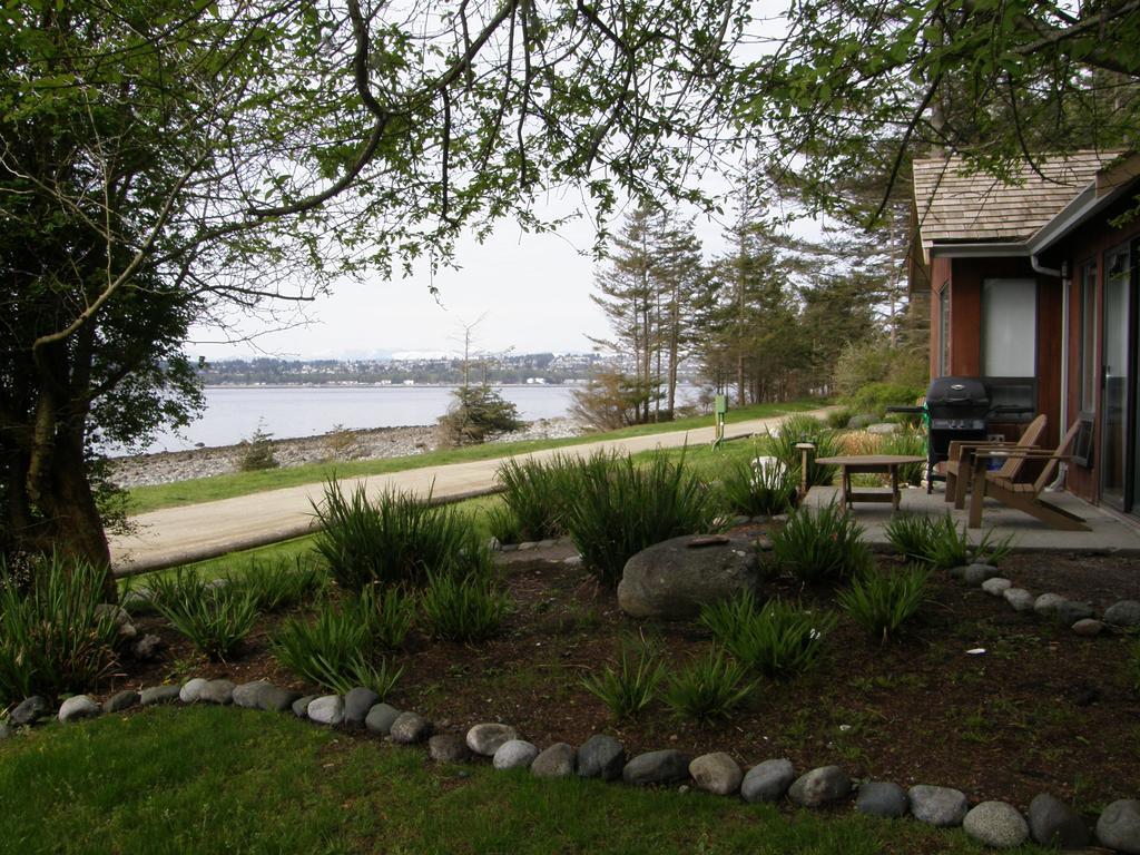 Tsa-Kwa-Luten Lodge Quathiaski Cove Exterior photo