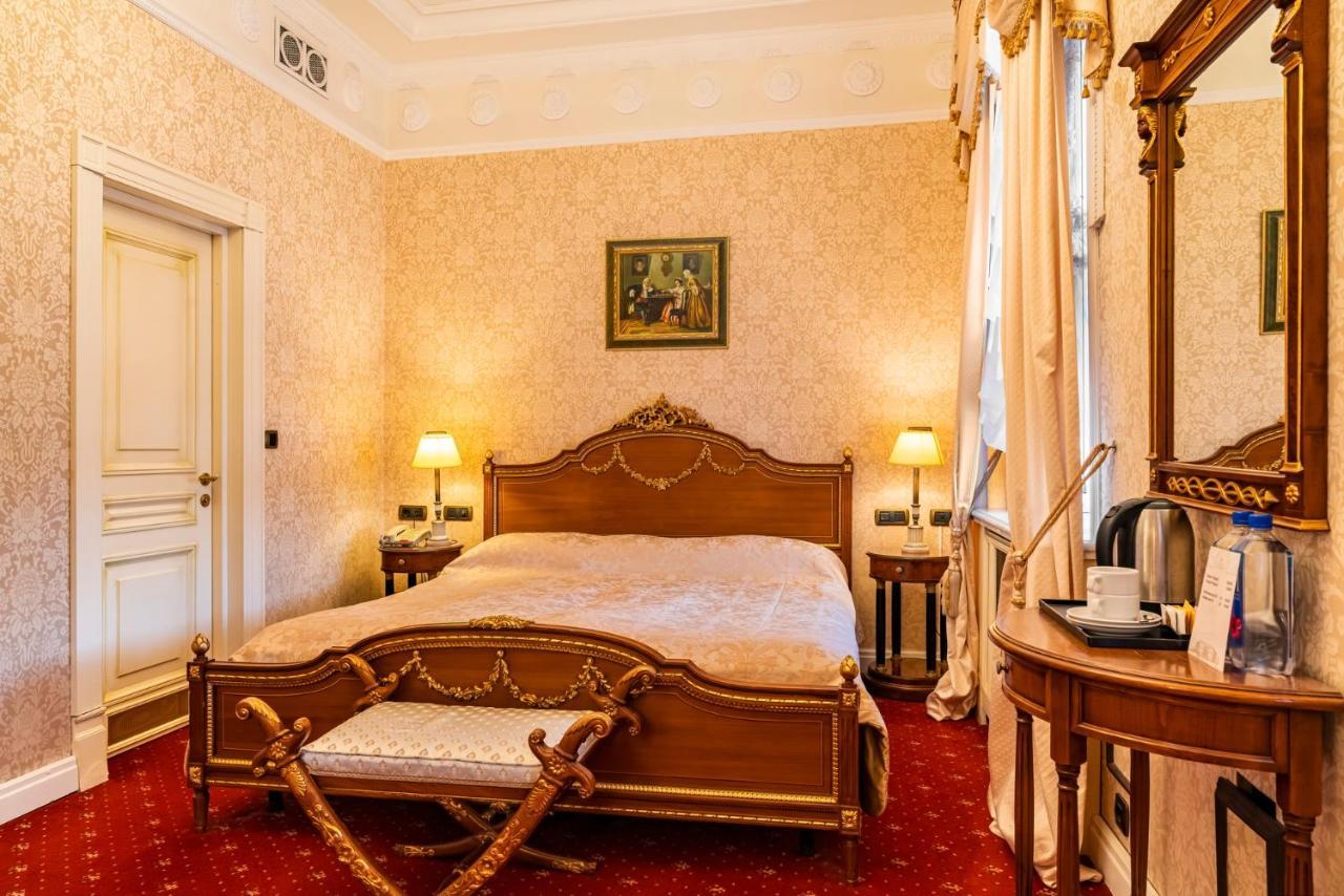 Taleon Imperial Hotel San Pietroburgo Esterno foto
