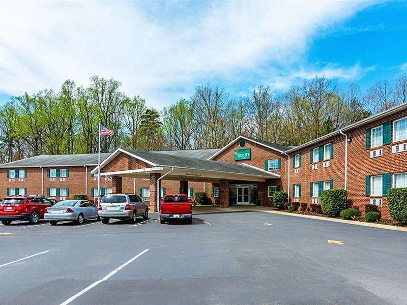 Quality Inn Burkeville Hwy 360& 460 Exterior photo