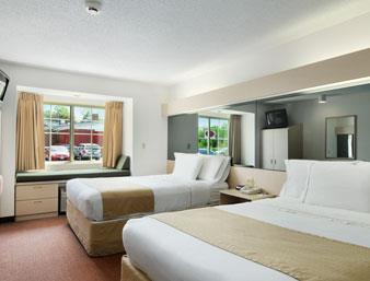 Microtel Inn & Suites By Wyndham Seneca Falls Room photo