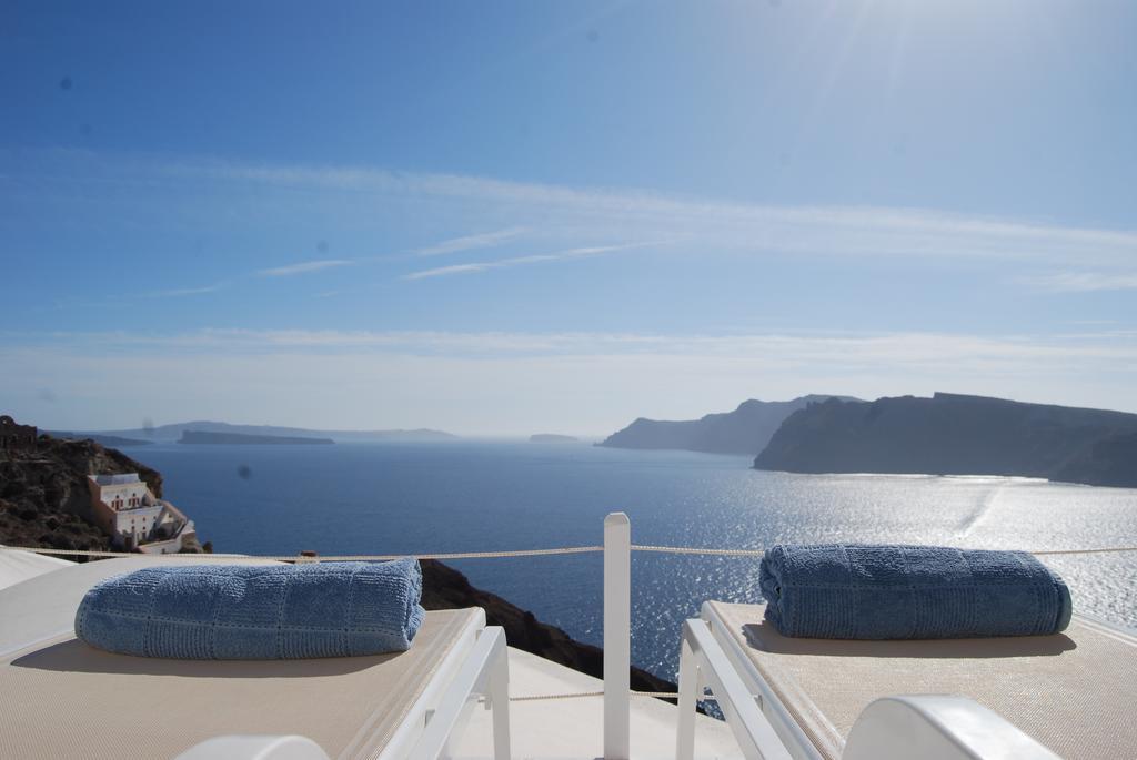 Golden Sunset Villas Oia  Exterior photo