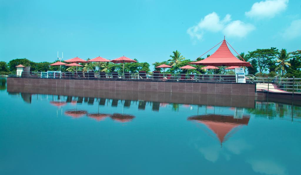 Sterling Lake Palace Alleppey Alappuzha Exterior photo