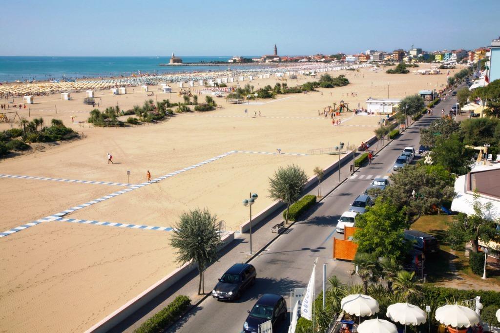 Hotel Panoramic Caorle Exterior photo