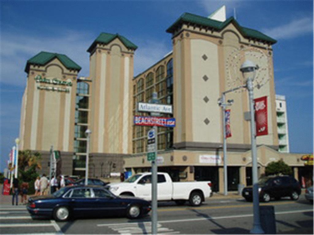 Aqua Vista Resort Hotel Virginia Beach Exterior photo