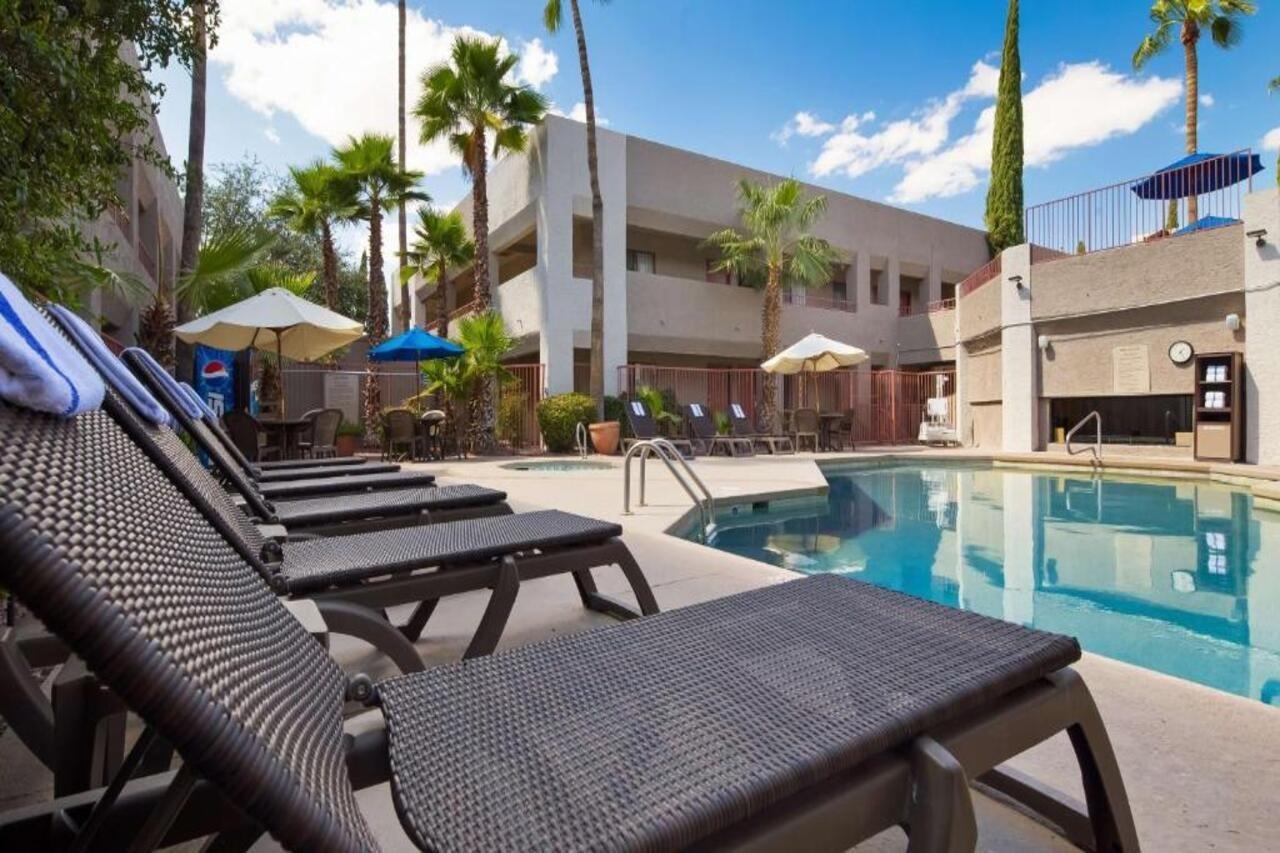 Best Western Innsuites Tucson Foothills Hotel & Suites Exterior photo