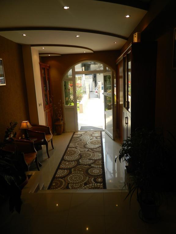 Garni Hotel Mena Budva Exterior photo