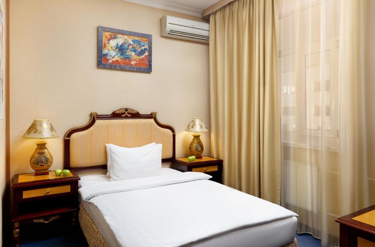 Hotel Mandarin Moscow Room photo