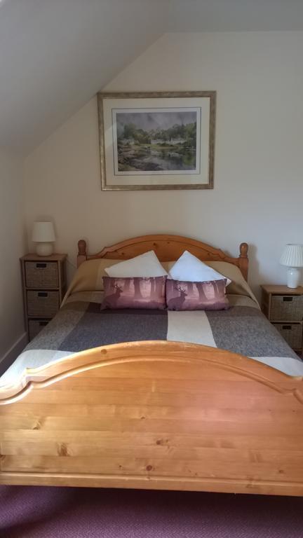 Caledonian House Hotel Fort Augustus Room photo
