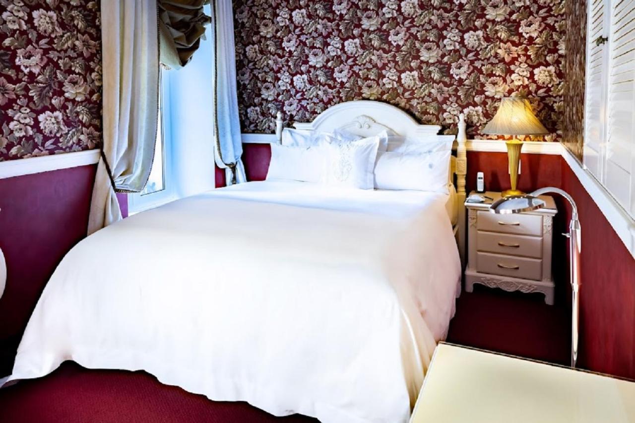 Residentsiya Hotel Rostov-on-Don Room photo