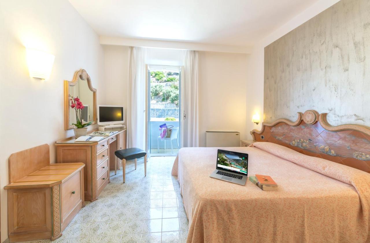 Hotel Parco Smeraldo Terme Barano d'Ischia Room photo