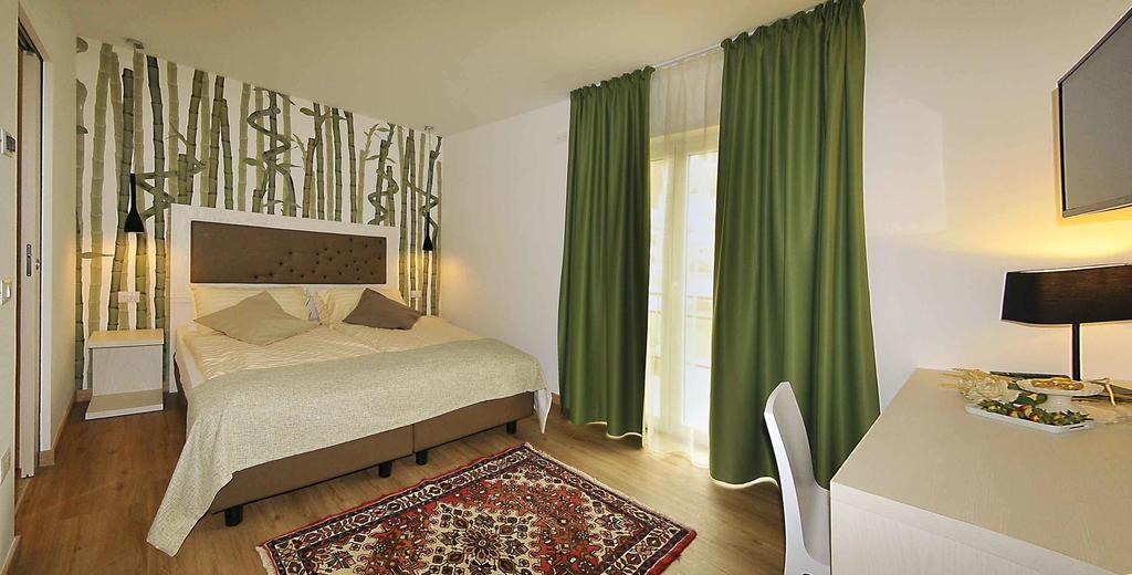 Hotel Florida Levico Terme Room photo