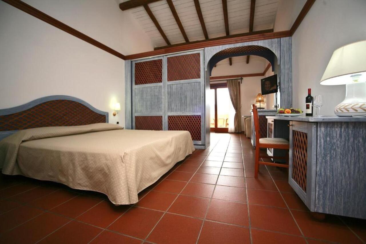 Hotel Palumbalza Porto Rotondo Room photo
