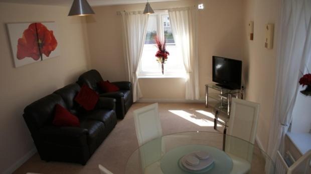 Brunel Crescent Apartments Swindon Room photo