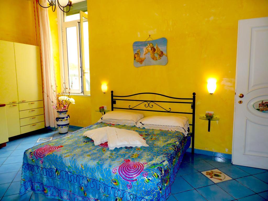 Dimora Carlo III Bed & Breakfast Vietri sul Mare Room photo