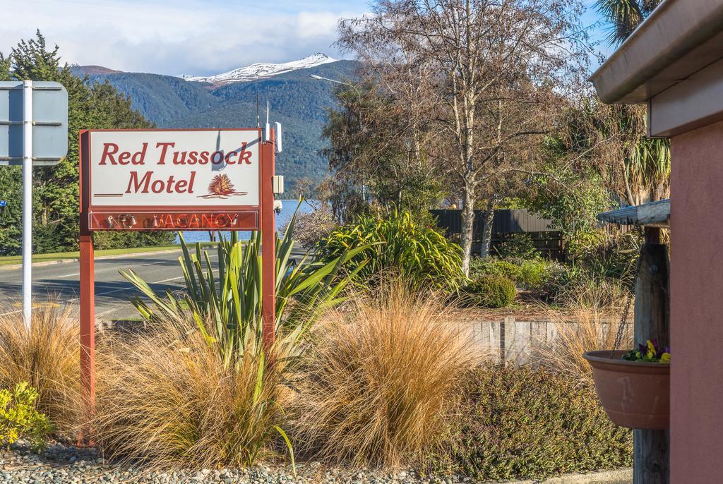 Red Tussock Motel Te Anau Exterior photo