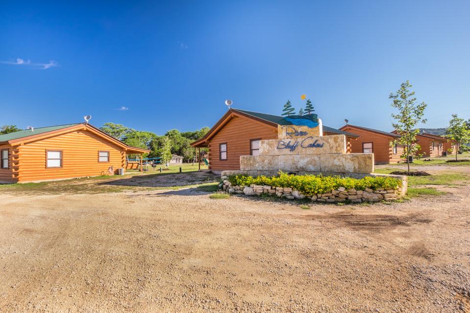 River Bluff Cabins Rio Frio Exterior photo