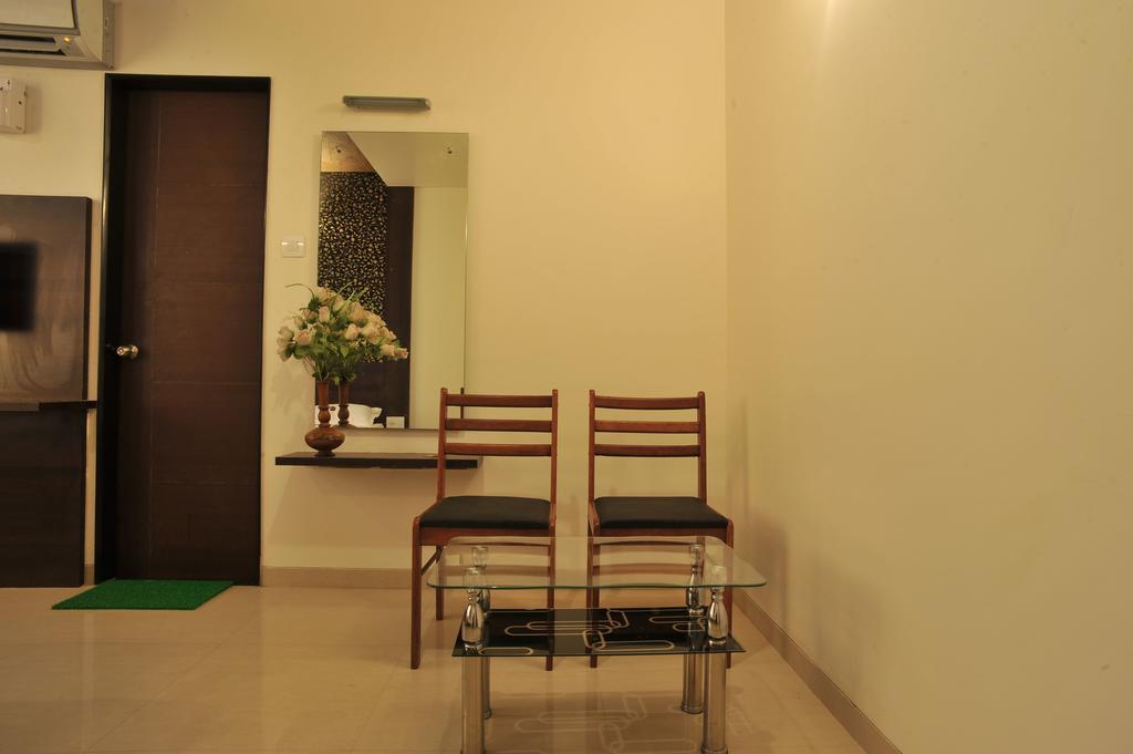 Hotel Sujal Heritage Shirdi Room photo