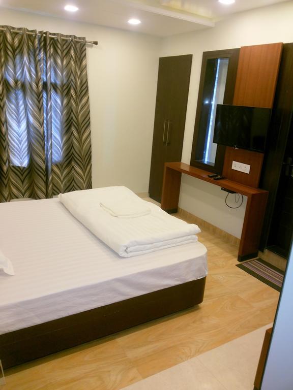 Hotel Sangat Plaza Bhopal Room photo