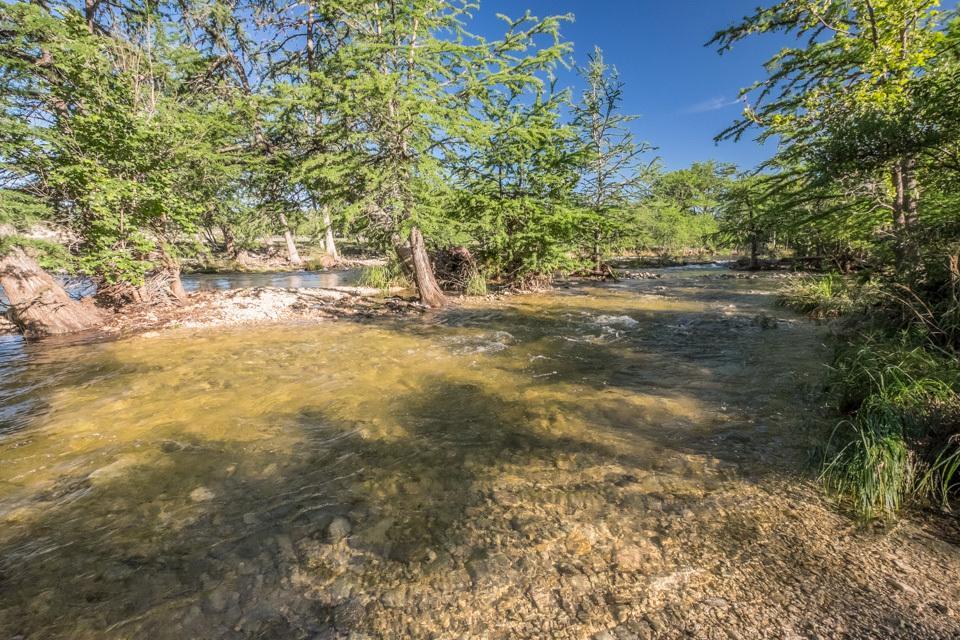 River Bluff Cabins Rio Frio Exterior photo