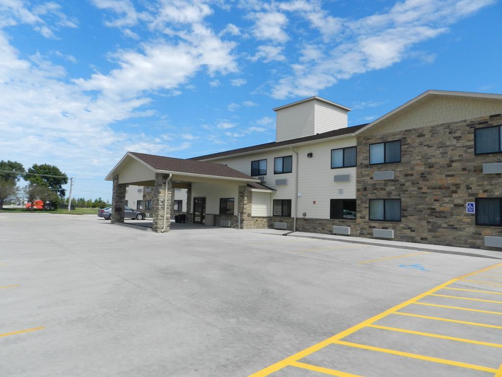 Cobblestone Inn & Suites - Fort Dodge Exterior photo