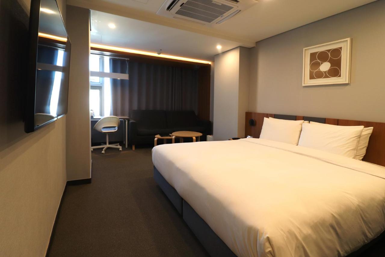 Hotel Pj Myeongdong Seoul Exterior photo