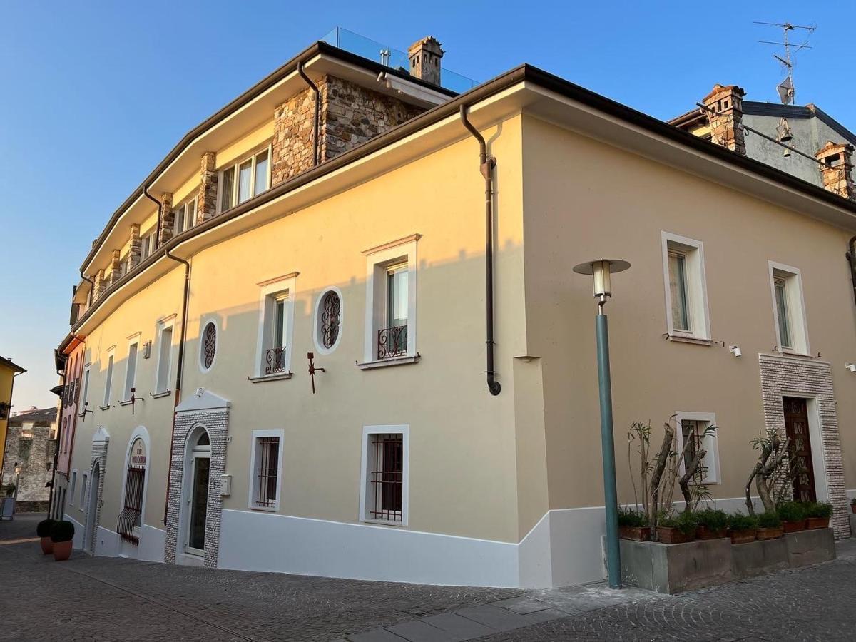 Hotel Degli Oleandri Sirmione Exterior photo