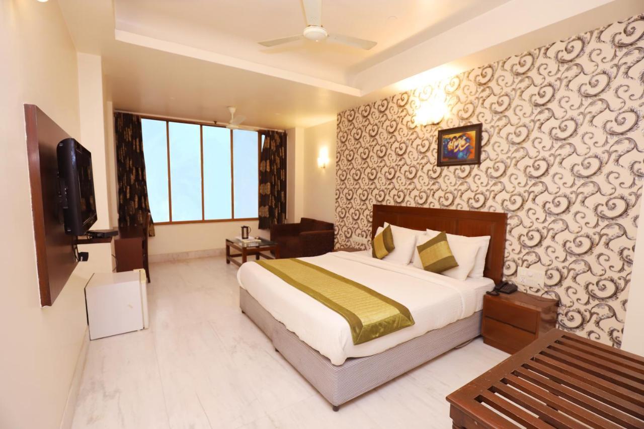 Hotel Shanti Villa New Delhi Exterior photo