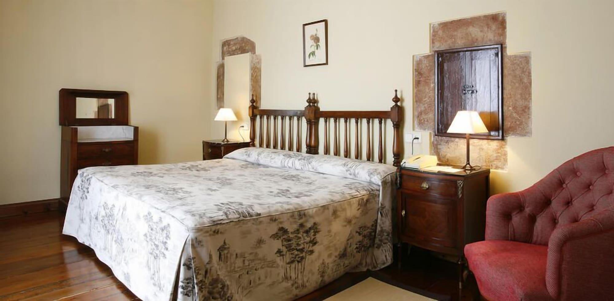 Hotel Casona Del Busto Pravia Room photo