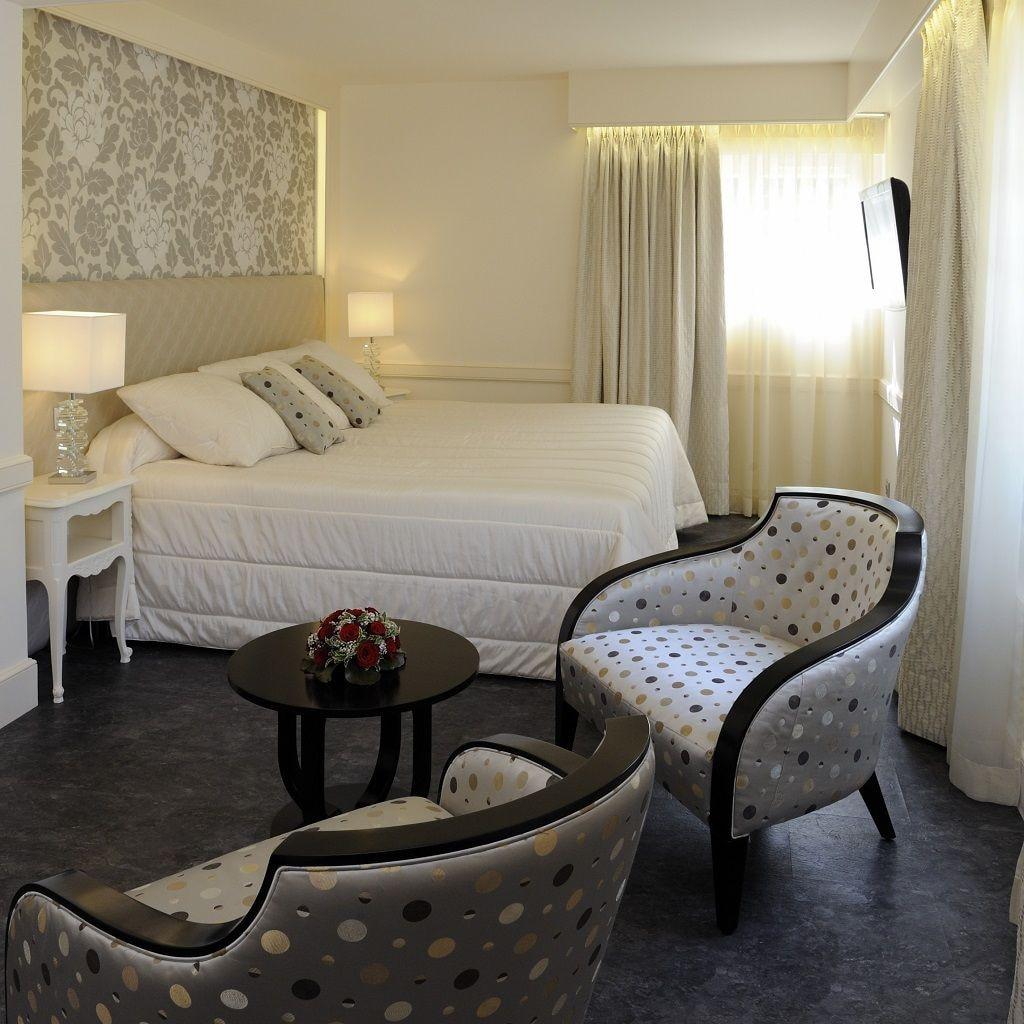 Auberge De Cassagne & Spa Le Pontet  Room photo