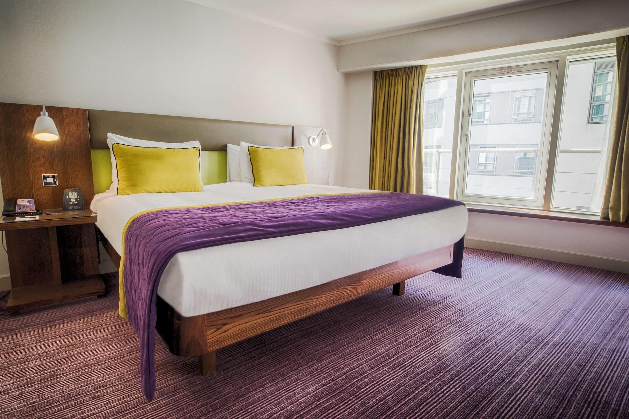 Hilton London Metropole Hotel Room photo