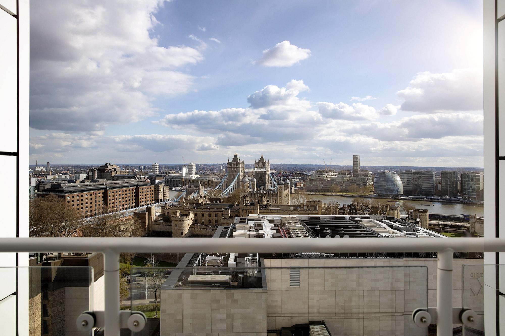 Leonardo Royal Hotel London City Exterior photo