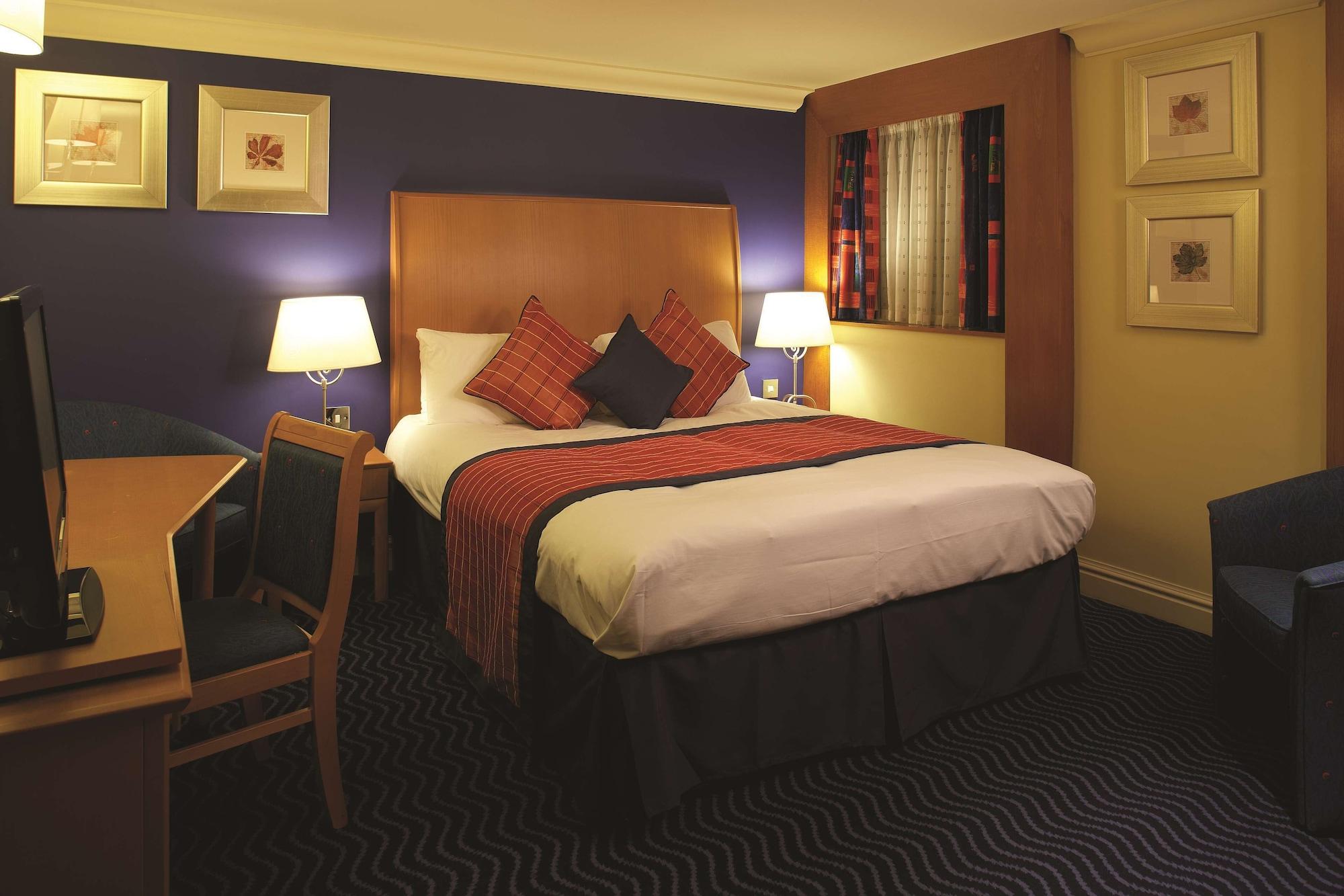 The Bull Hotel; Sure Hotel Collection By Best Western Peterborough Room photo