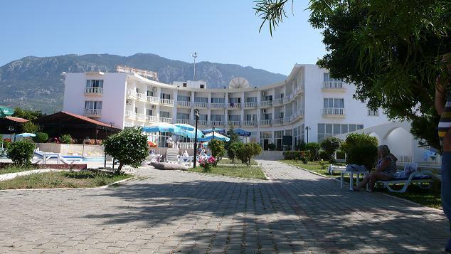 Sempati Hotel Kyrenia  Exterior photo