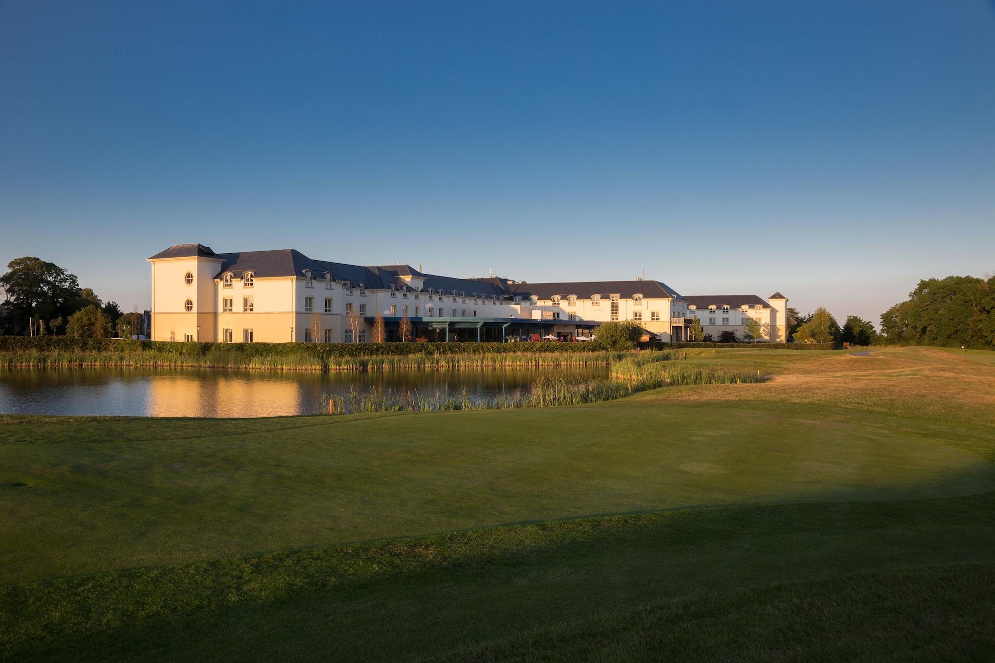 Castleknock Hotel Blanchardstown Exterior photo