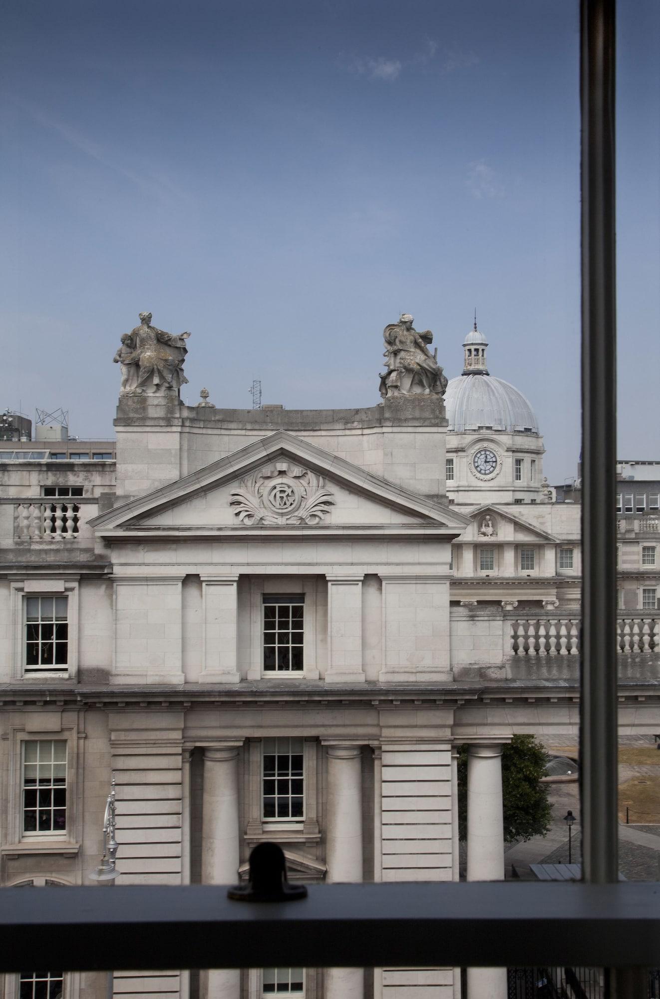 The Merrion Hotel Dublin Exterior photo