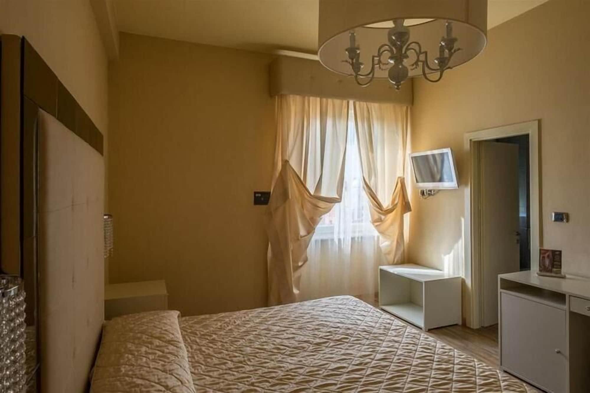 Hotel Manzoni Wellness&Spa Montecatini Terme Exterior photo
