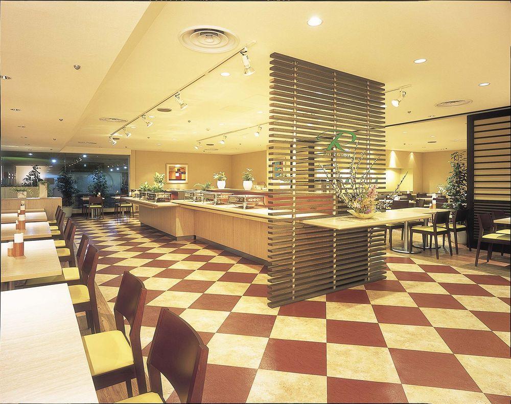 Hotel Mystays Shin Osaka Conference Center Restaurant photo