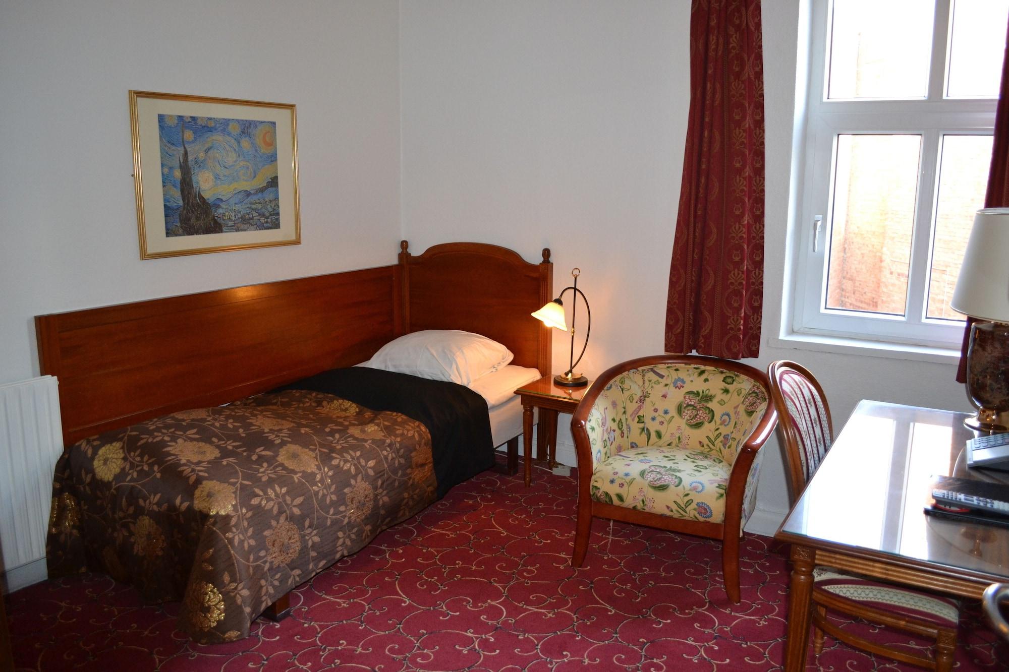 Milling Hotel Windsor Odense Room photo