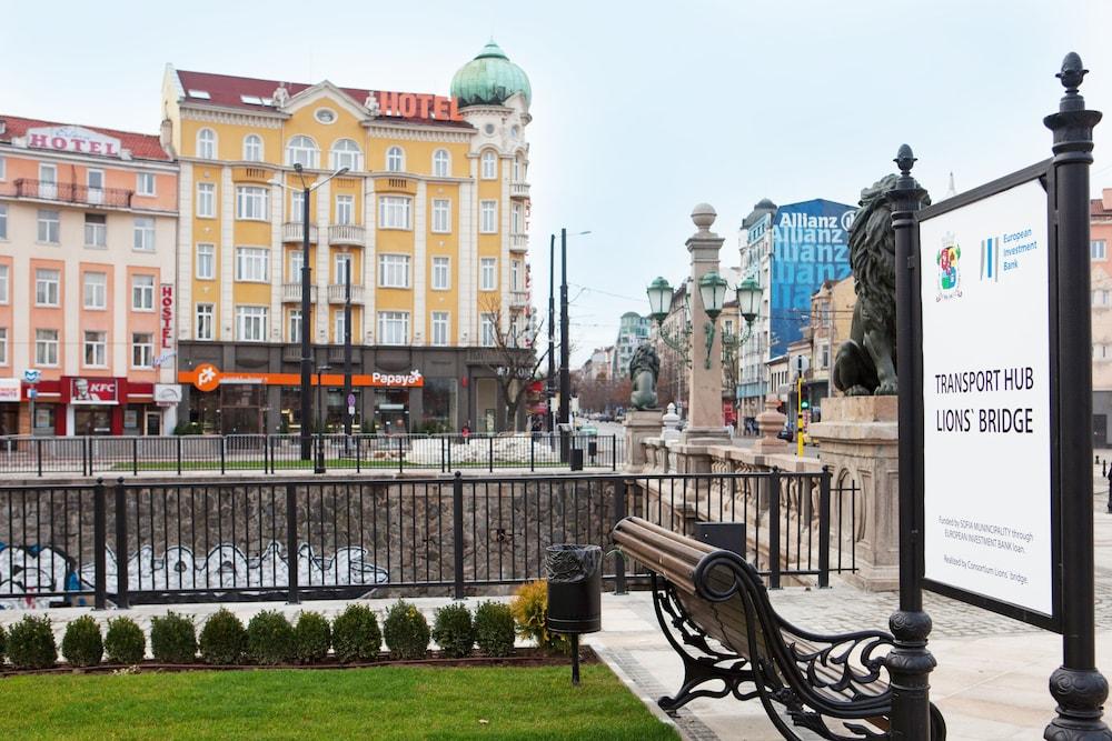 Hotel Lion Sofia Exterior photo