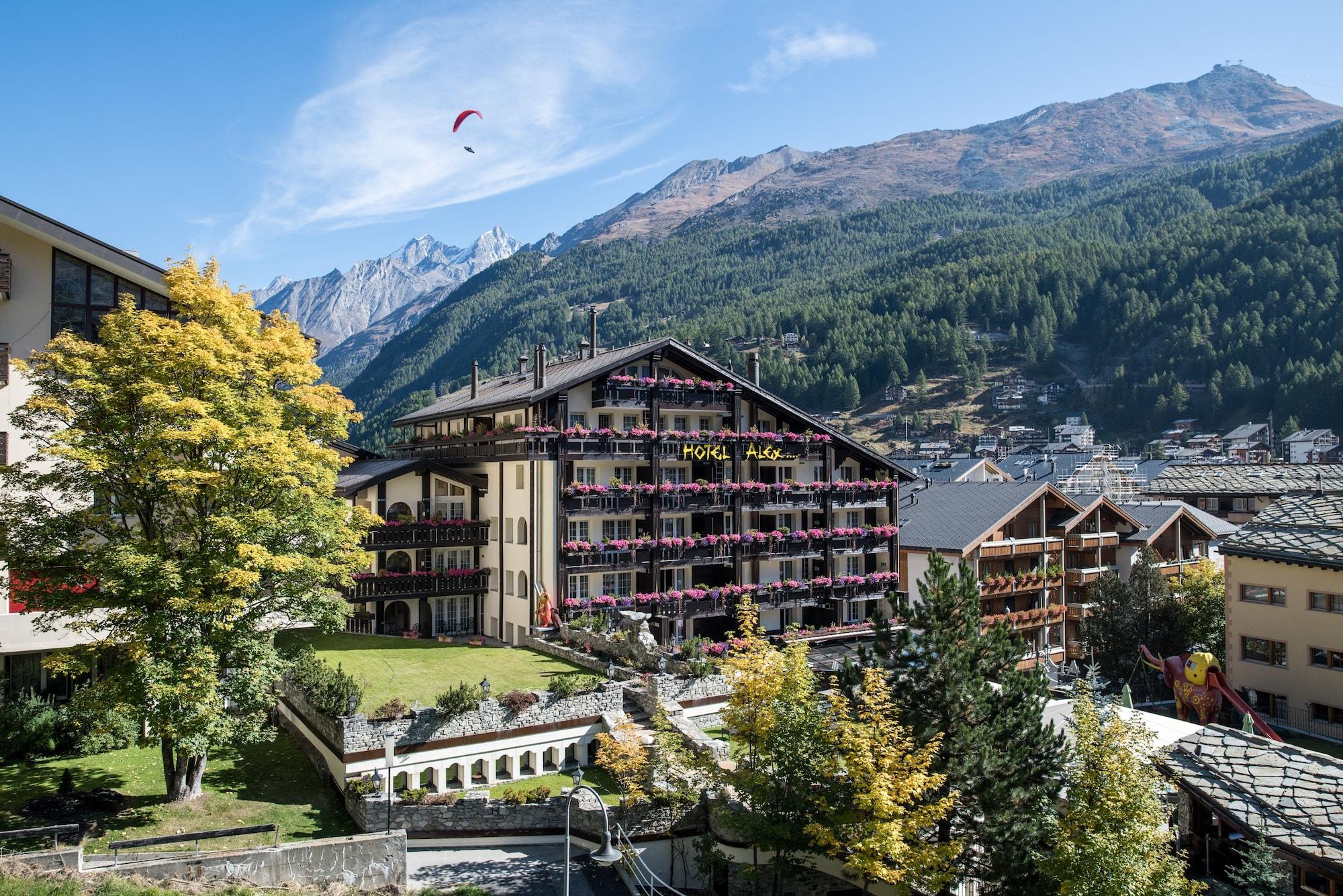 Hotel Butterfly, BW Signature Collection Zermatt Exterior photo