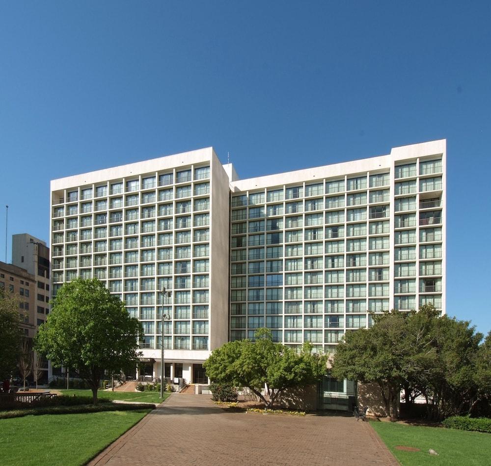 Hyatt Regency Tulsa Downtown Hotel Exterior photo